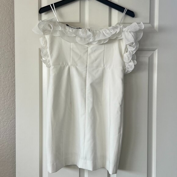Zara Off the Shoulder White Mini Dress - Picture 2 of 4